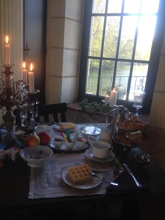 Moulin De La Chevriere Bed and Breakfast Saché Εξωτερικό φωτογραφία